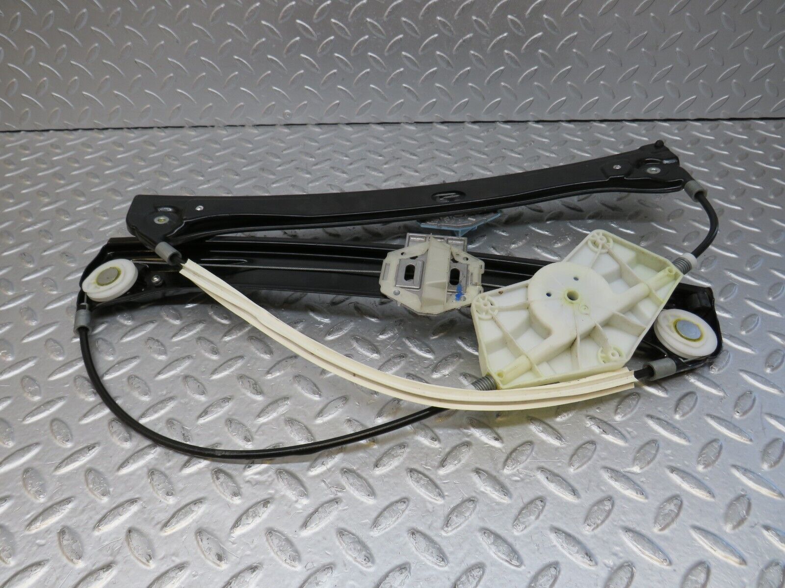 35198 Mercedes-Benz W221 Front Left Power Window Regulator