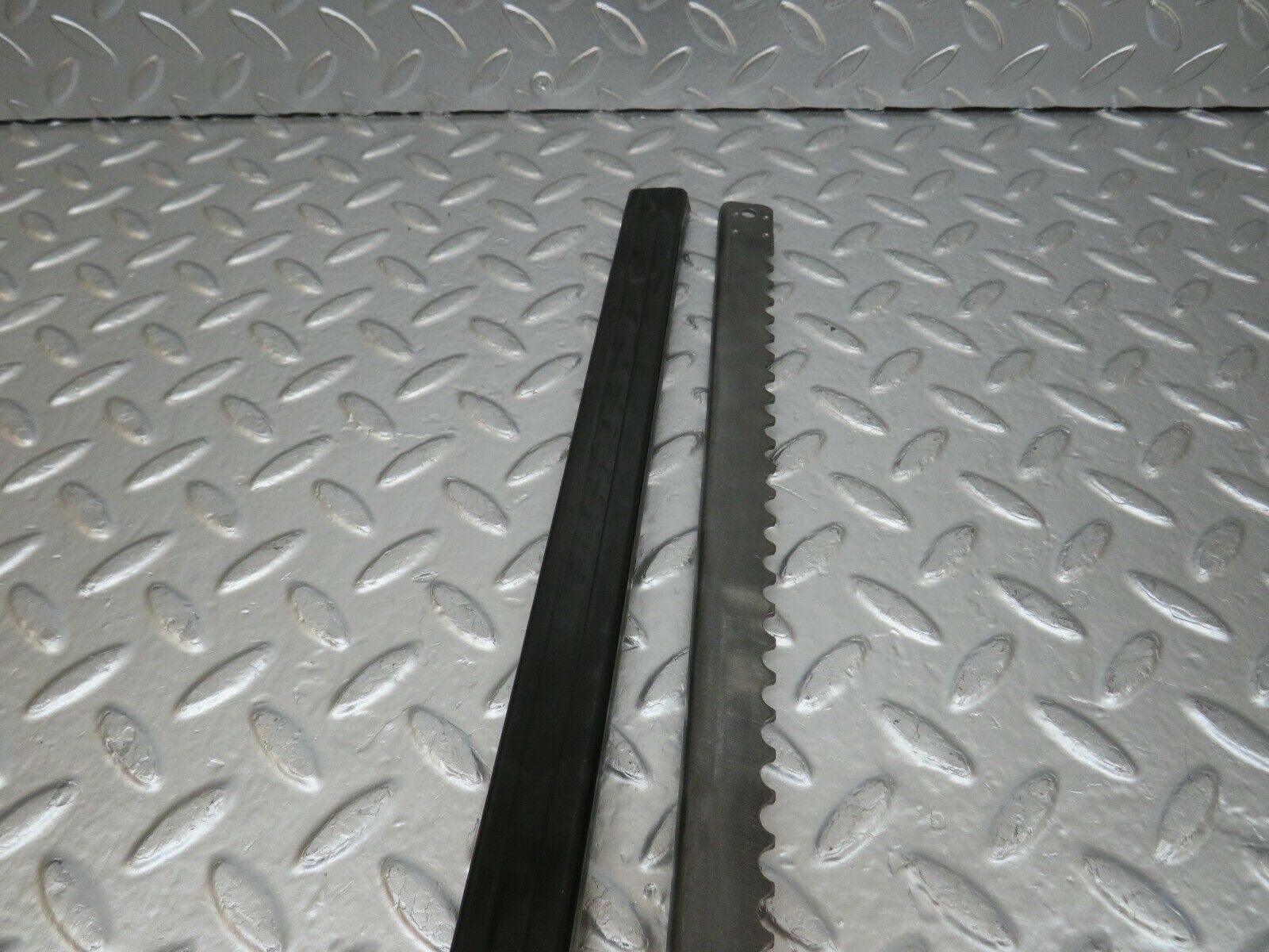 24391 Mercedes-Benz S124 220TE Seat Belt Runner With Cover Pair 1249193520