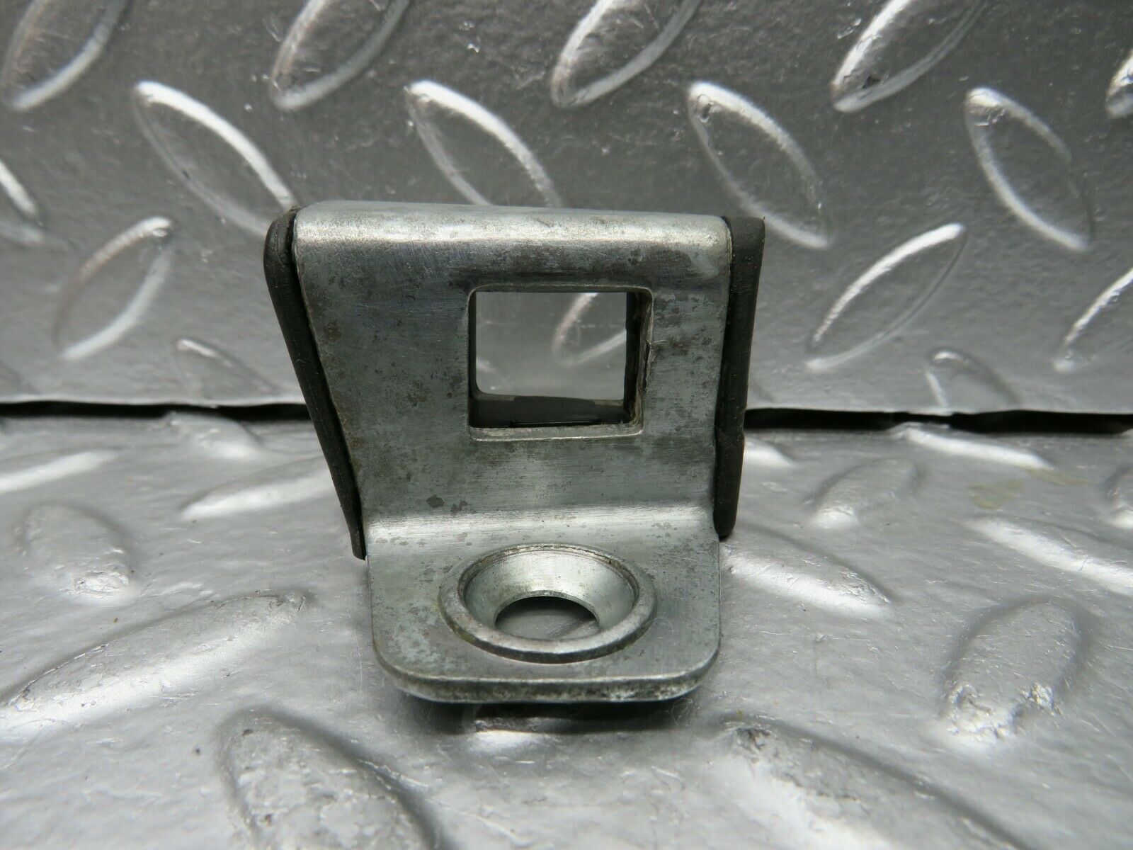 22617 Mercedes-Benz C124 E220 Coupe Door Lock Latch