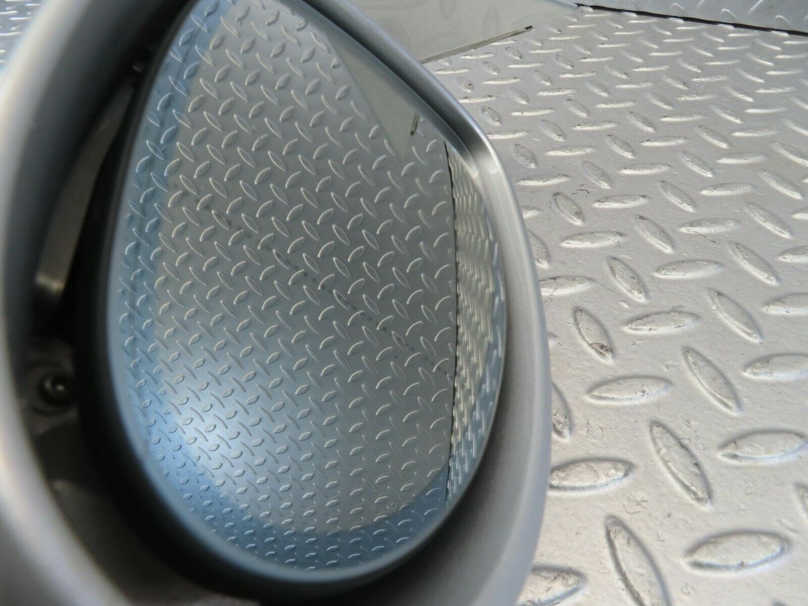 11141 Mercedes-Benz W221 S320 Wing Mirror Right Side