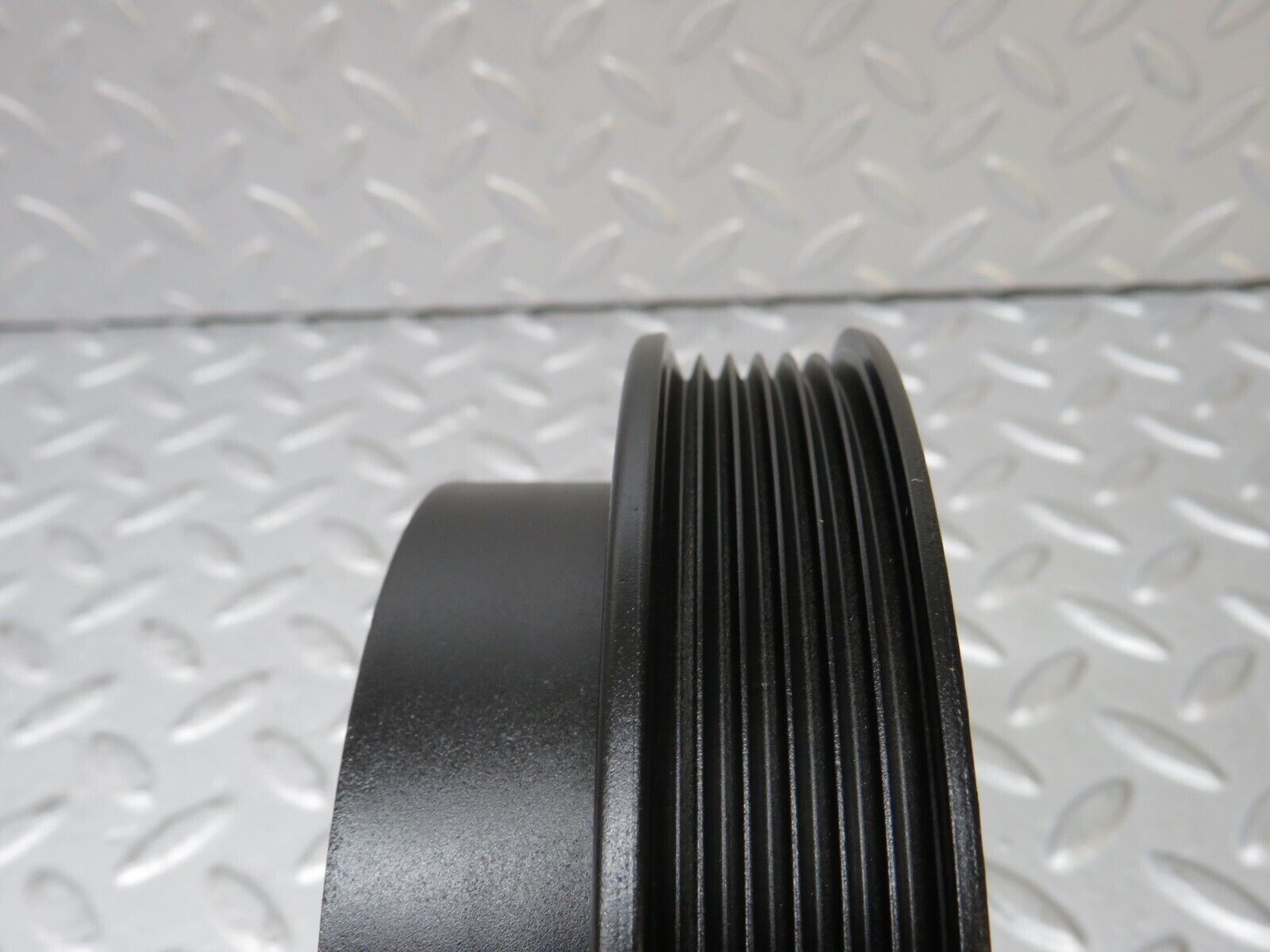 36783 Mercedes-Benz W201 190E 2.0L Water Pump Pulley 1022001005