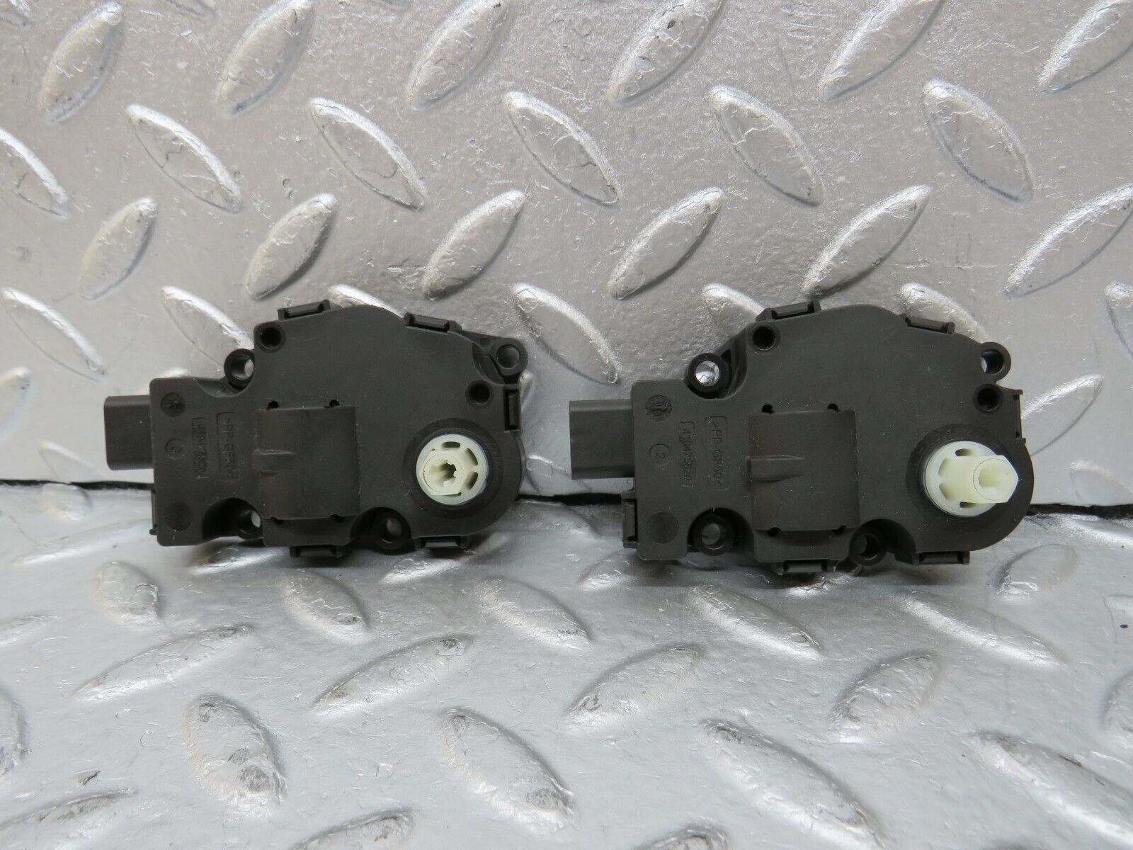 35275 Mercedes-Benz W221 Heater Actuator Motor 2x