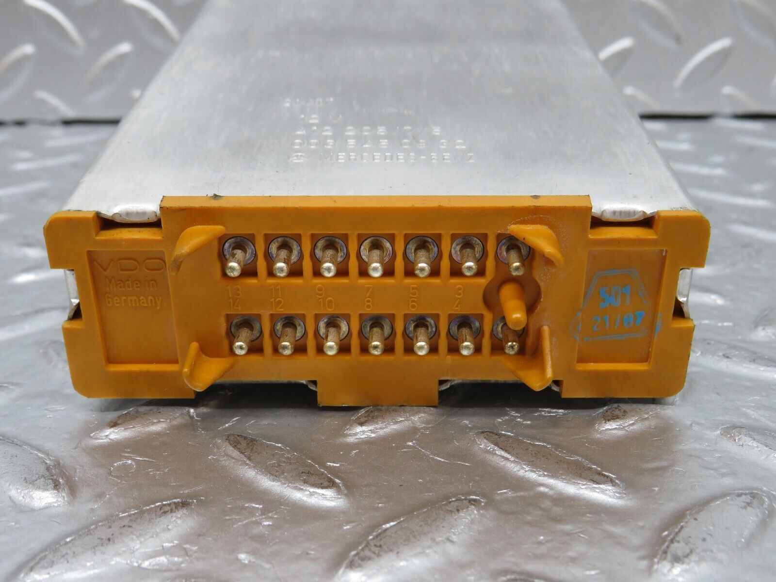 32483 Mercedes-Benz S124 300TE Wagon Cruise Control Module Unit 0035450932