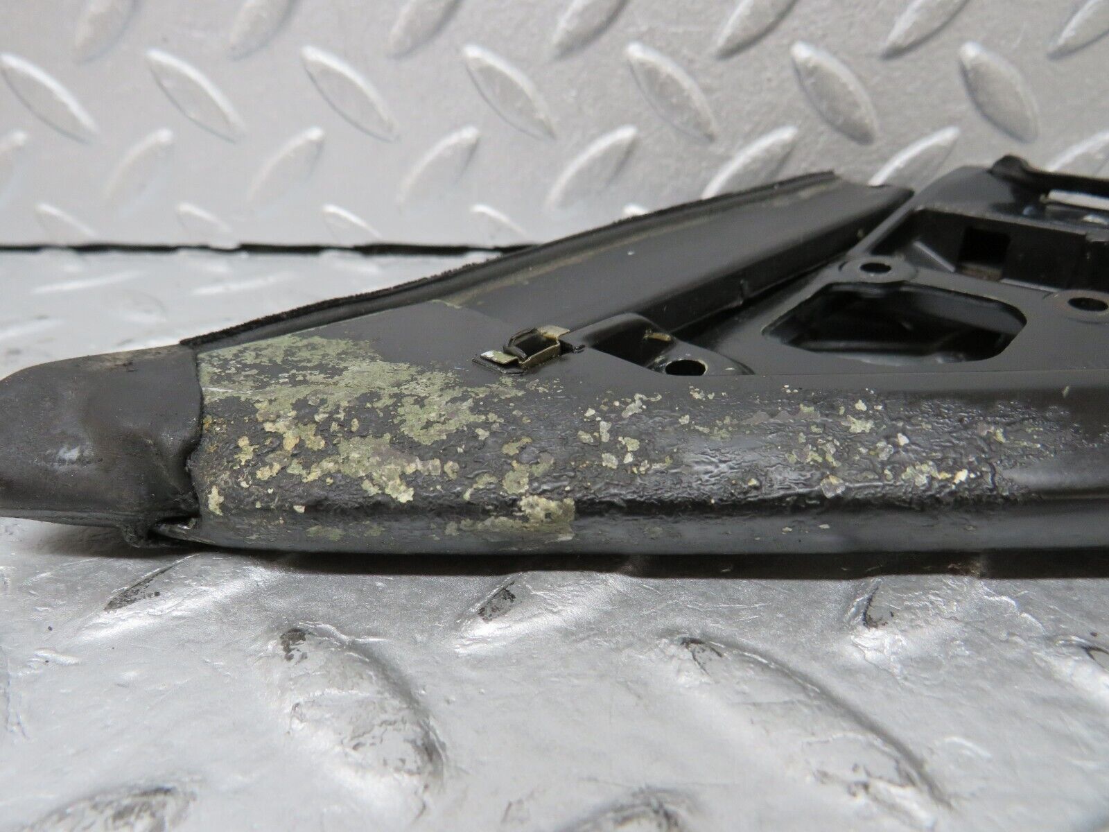 36970 Mercedes-Benz C126 420SEC Coupe Mirror Mounting Triangle Right 1267250241