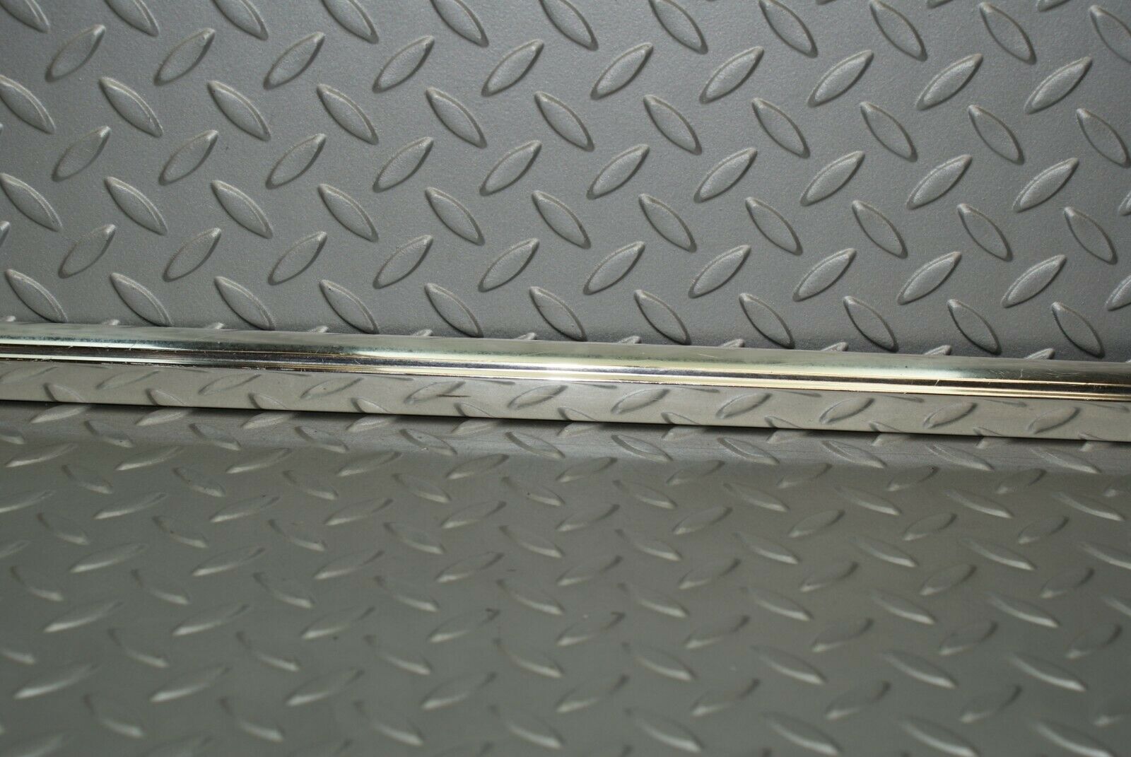 3123 Mercedes-Benz W115 220D Rear Right Door Chrome Moulding Trim