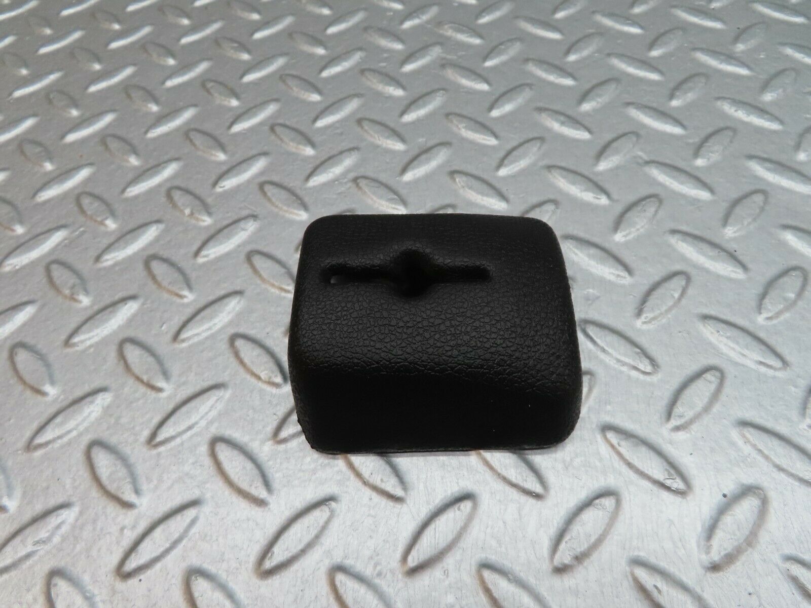 18007 Mercedes-Benz W123 200 Indicator Wiper Stalk Rubber Surround 1234620996