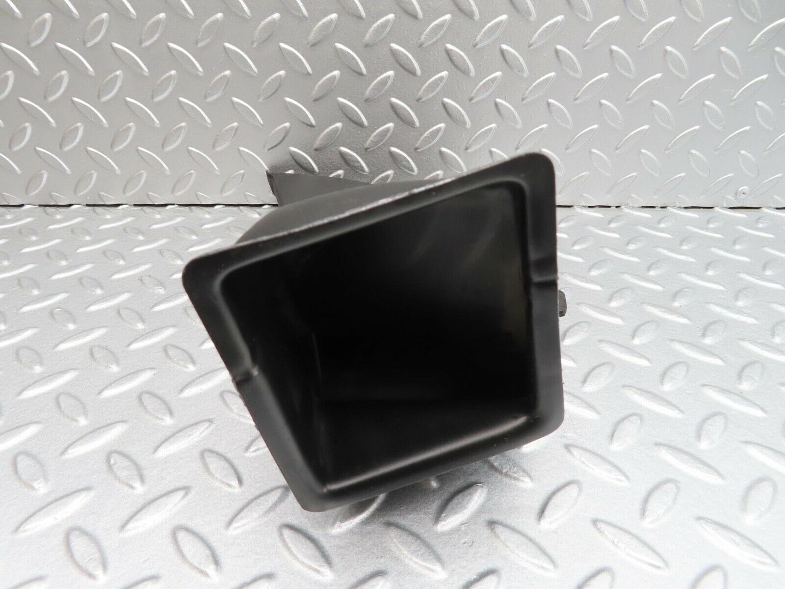 13934 Mercedes-Benz C107 280SLC Floor Ventilation Duct Right 1078310246