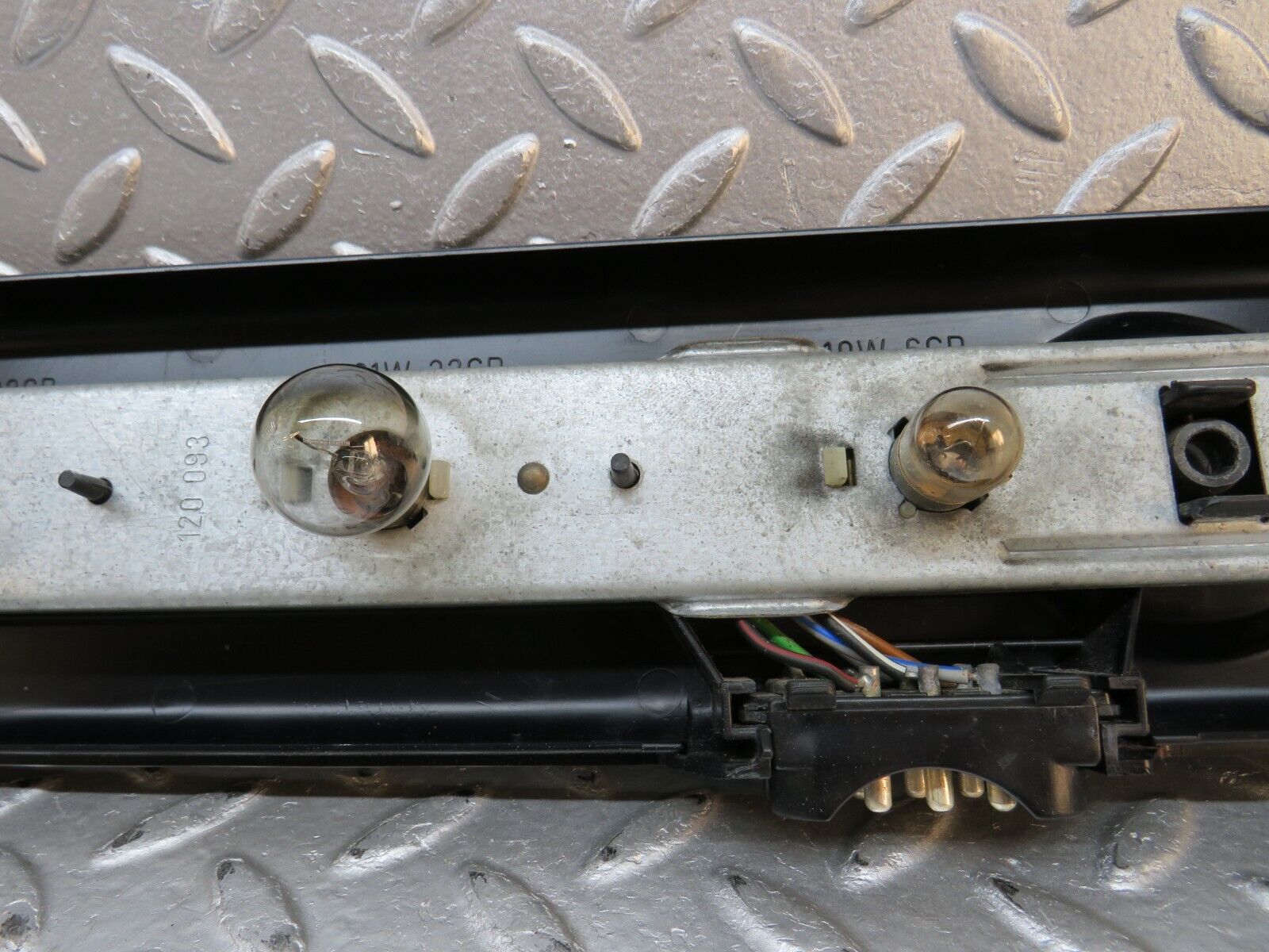 31964 Mercedes-Benz W123 230E Tail Light Bulb Holder Right Side