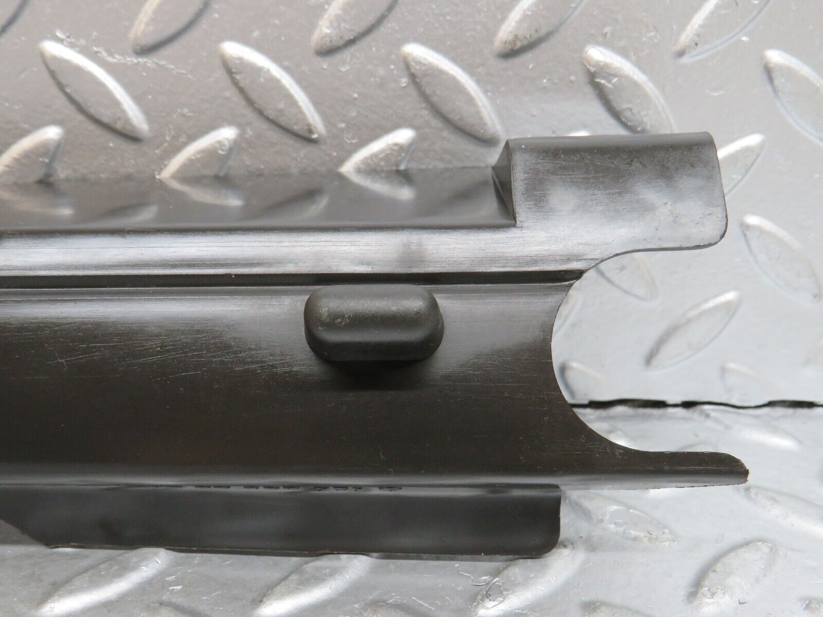 29482 Mercedes-Benz W124 230E Trunk Lock Vacuum Actuator Cover 1248050341