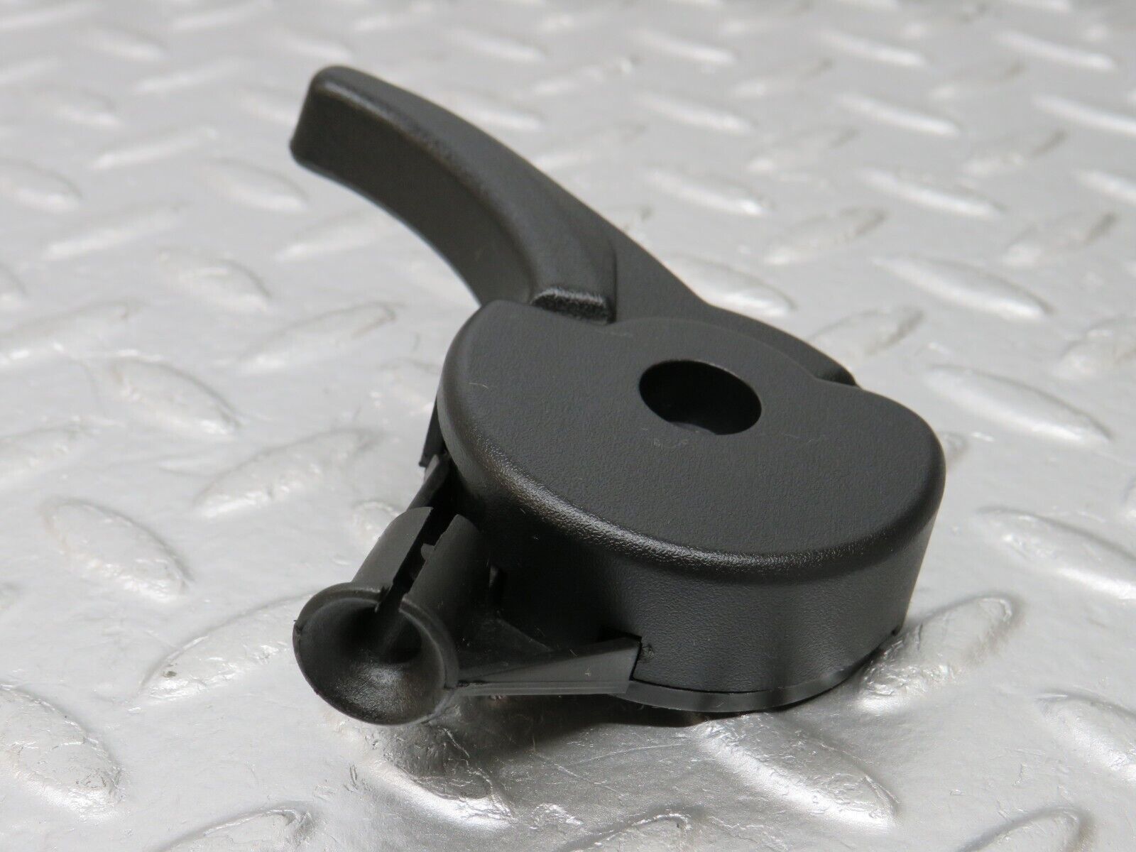 33603 Mercedes-Benz W201 190E 2.0L Hood Opener Bonnet Opener Release