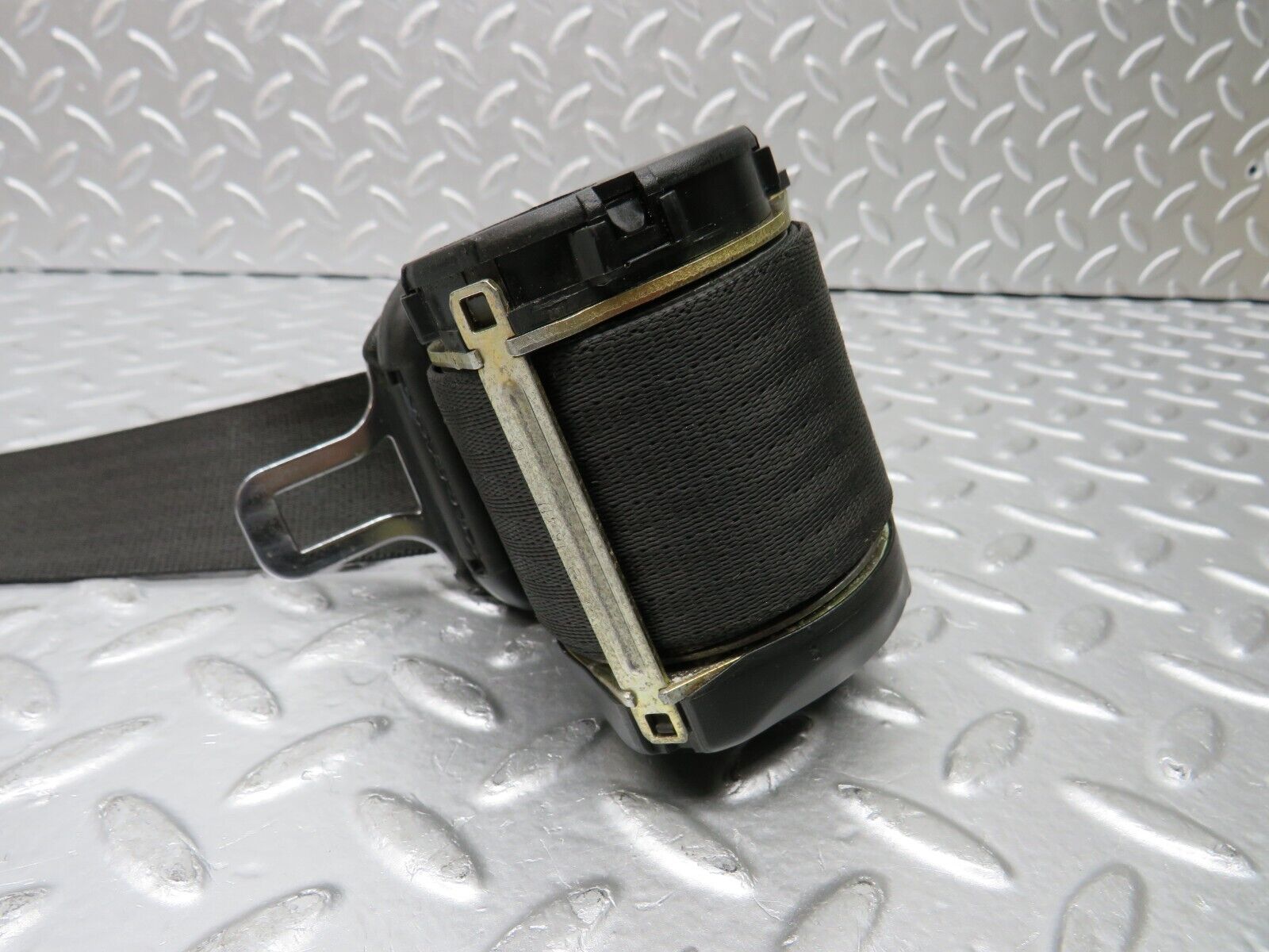 30112 Porsche 924 Front Left Seat Belt