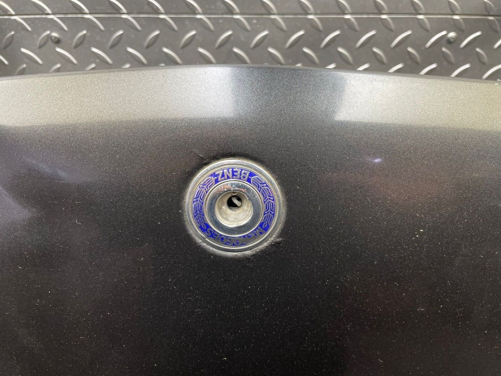 38193 Mercedes-Benz A124 320E Cabriolet Bonnet