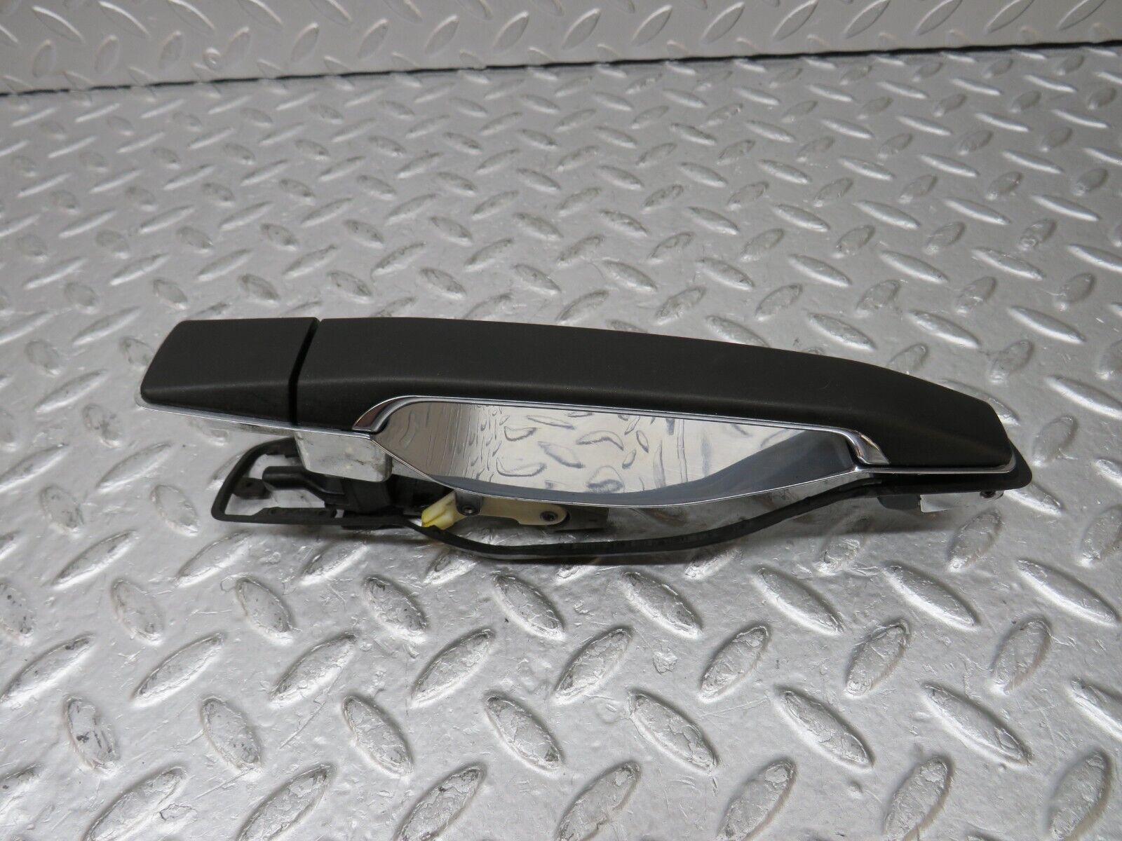 35322 Mercedes-Benz W140 Exterior Door Handle