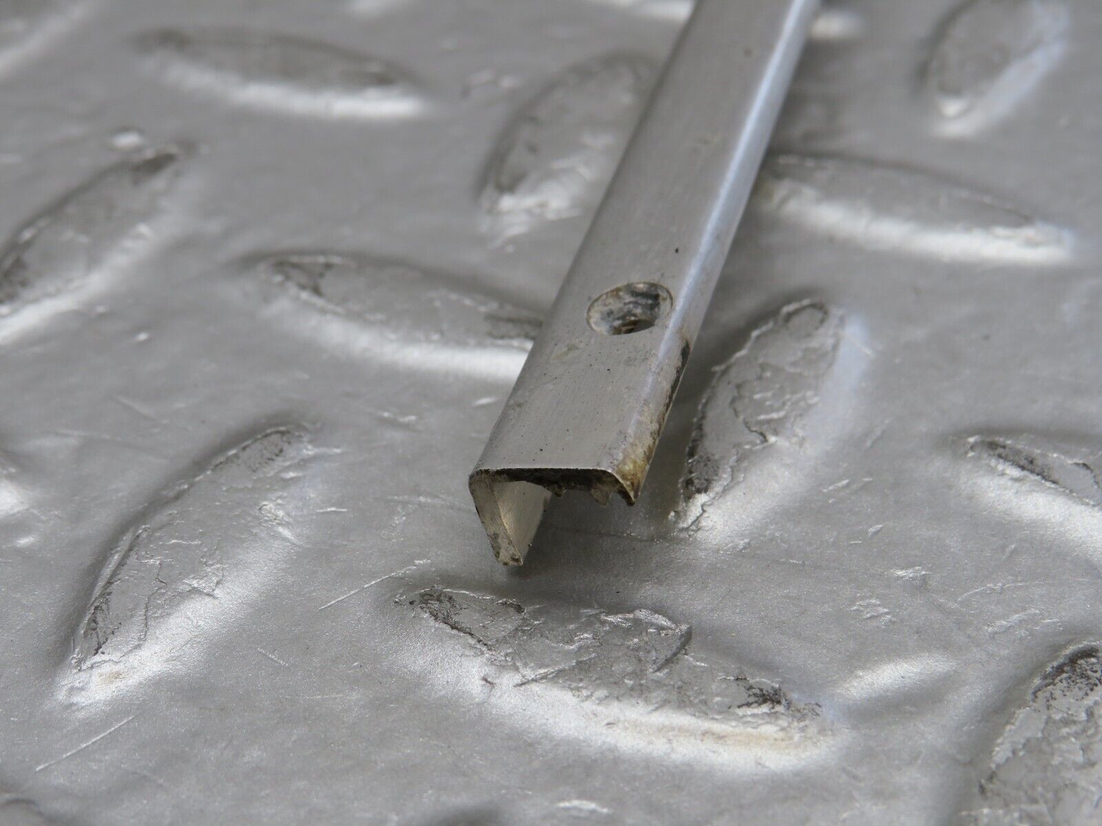 36752 Mercedes-Benz W201 190E 2.0L Sunroof Chrome Trim