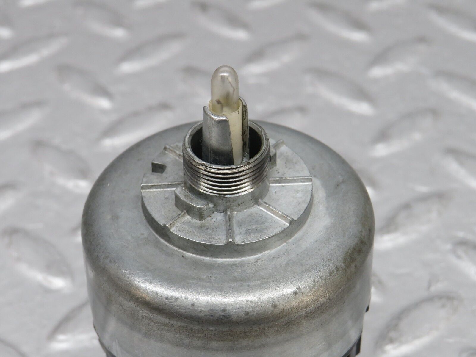 36571 Mercedes-Benz W201 190E 2.0L Headlight Switch