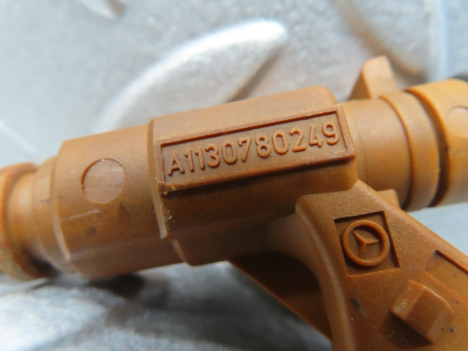 13408 Mercedes-Benz W220 S430 Fuel Injector Bosch 0280156016