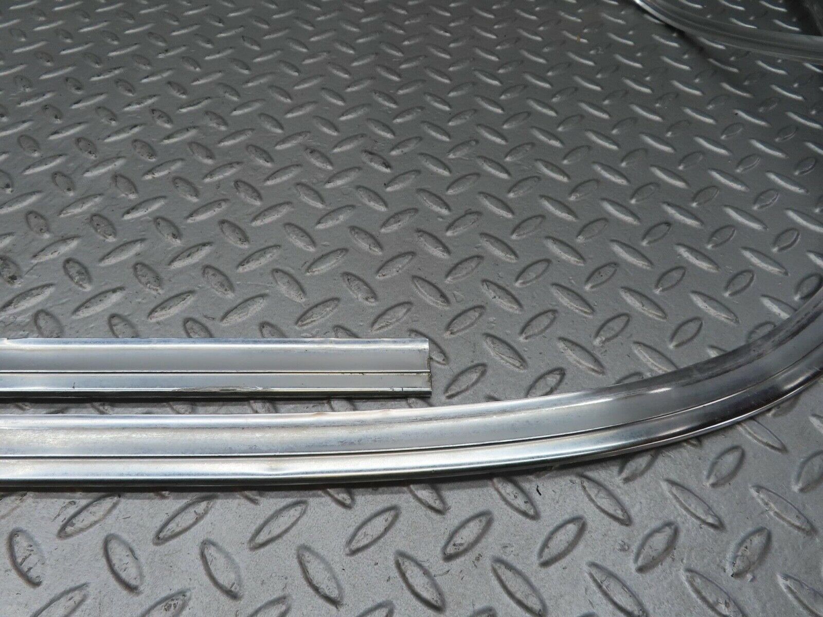 13277 Mercedes-Benz W111 220S Rear Windscreen Chrome Frame