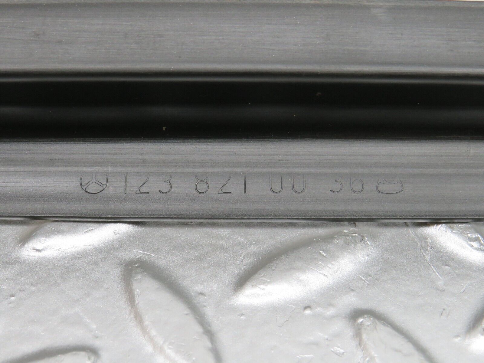 32105 Mercedes-Benz W123 230E Main Cable Cover In Trunk 1238210036