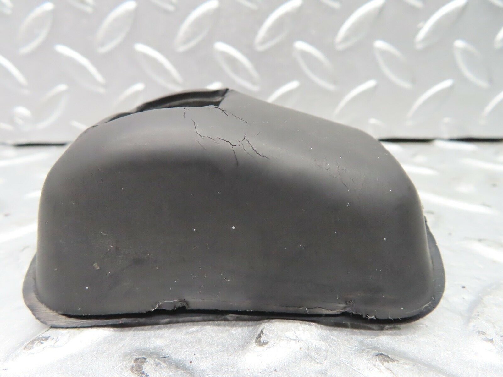 20287 Mercedes-Benz W114 280CE Coupe Indicator Rubber Cover 1154620596