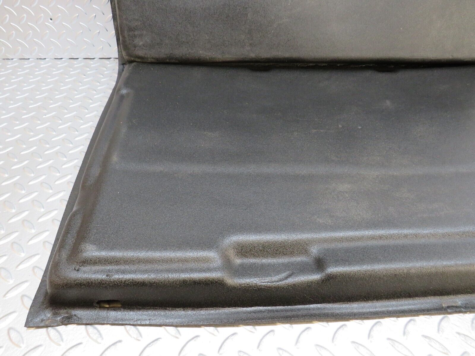 28213 Mercedes-Benz S123 240D Wagon Trunk Cover Sponge Tray