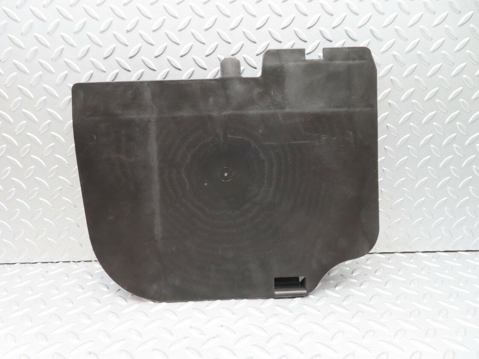 15044 Mercedes-Benz W140 S320 Front Left Floor Cable Channel Cover 2016841137