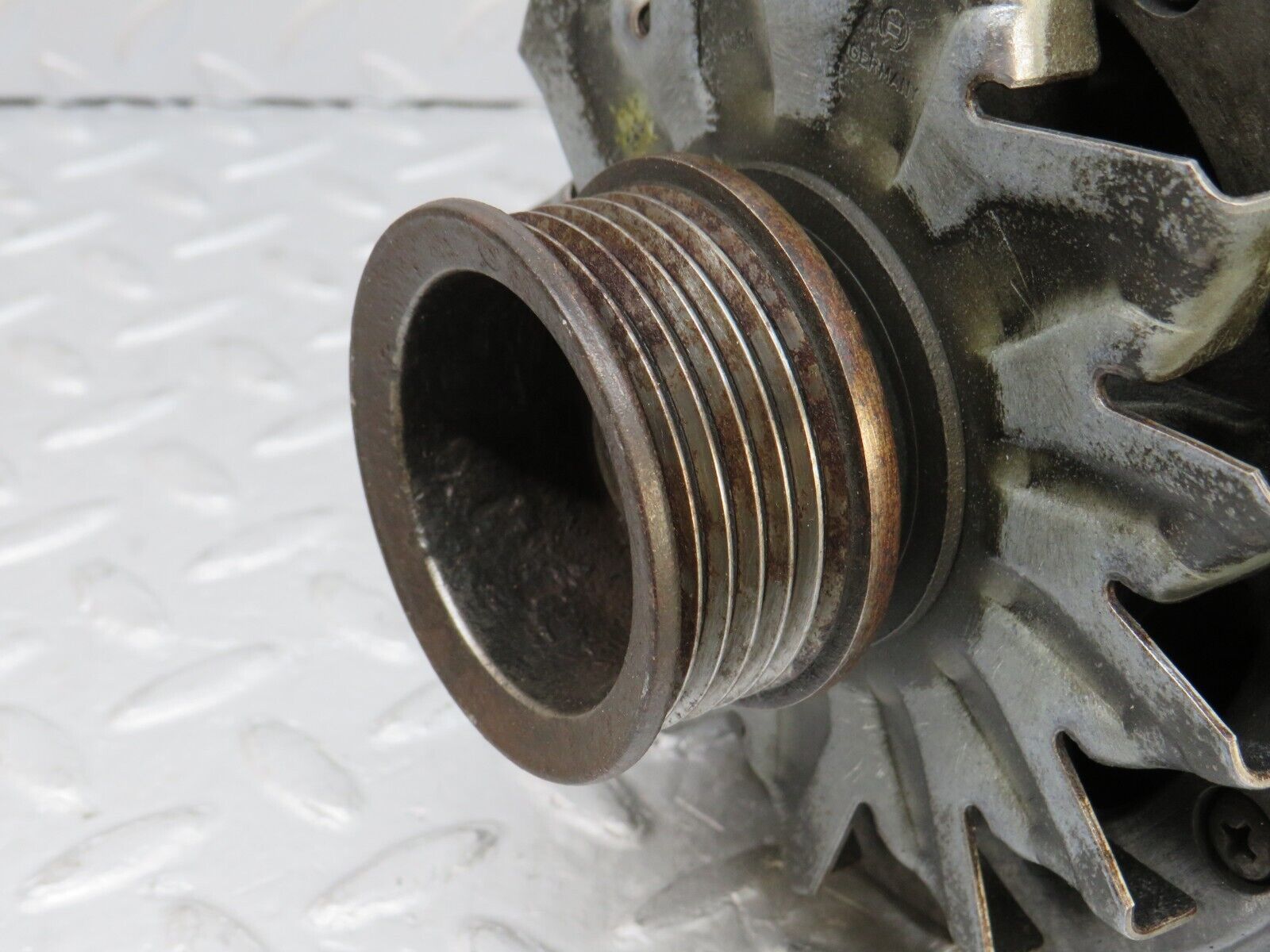 36666 Mercedes-Benz W201 190E 2.0L Alternator Generator 6011550115