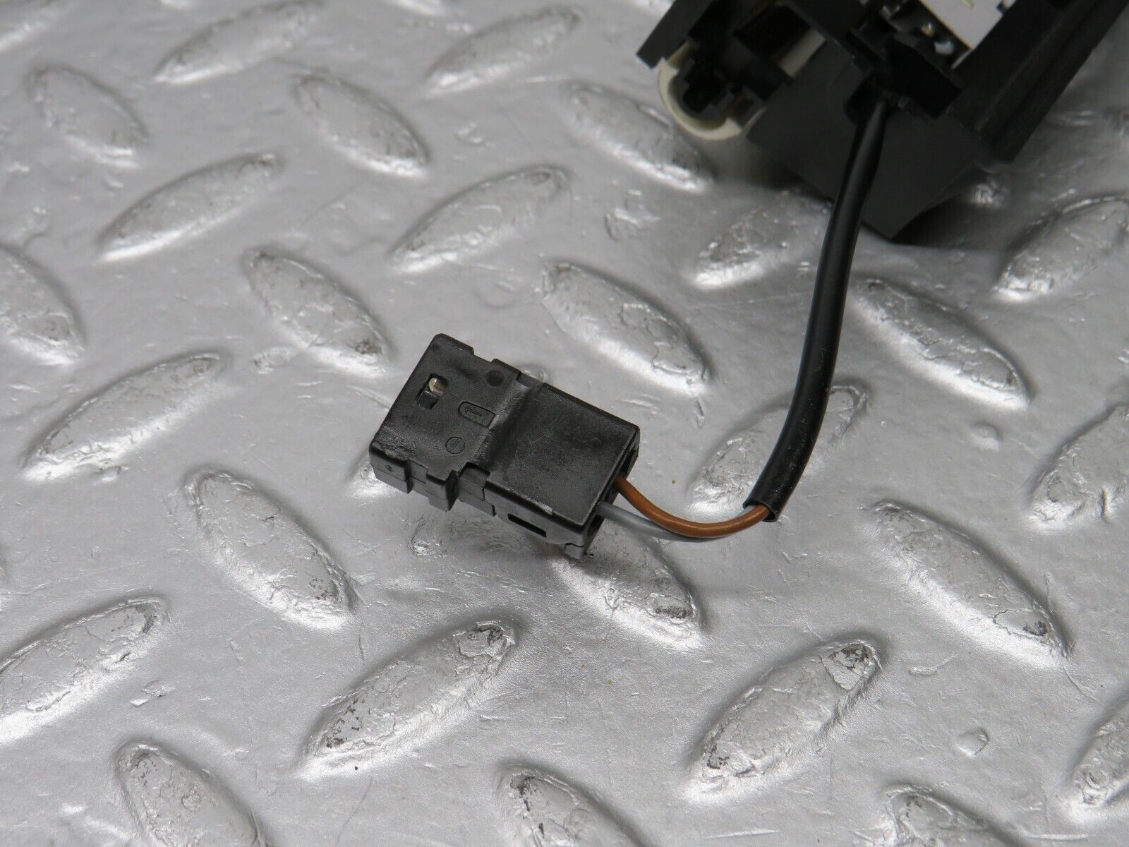 38389 Mercedes-Benz R129 280SL Coupe Roof Limit Switch 1298206110