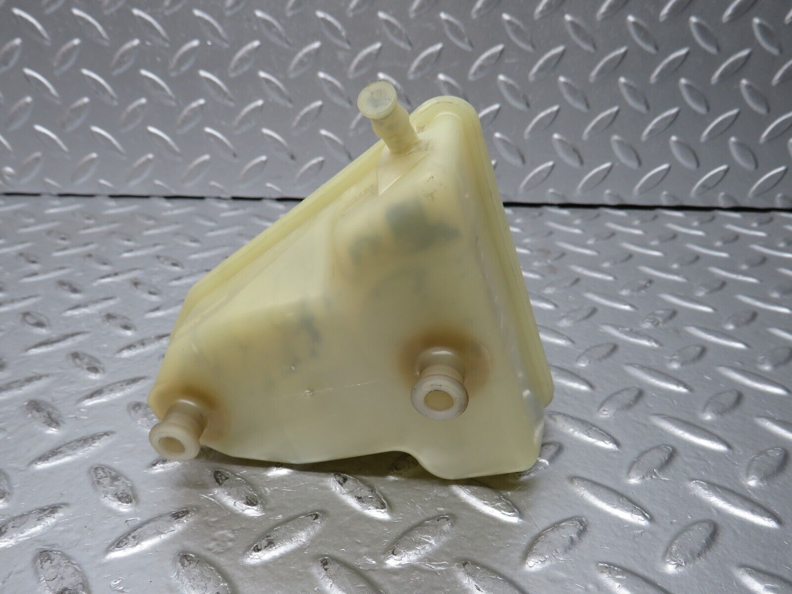 32041 Mercedes-Benz W123 230E Brake Fluid Reservoir Tank DBA