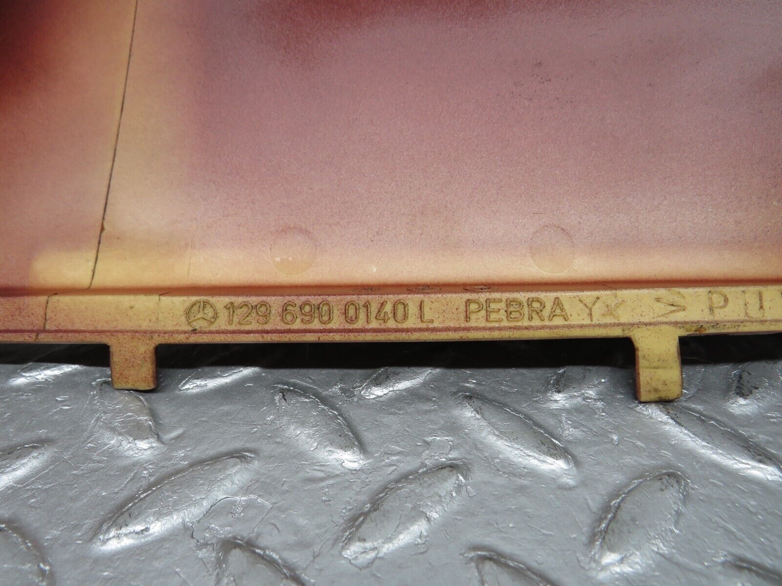 38315 Mercedes-Benz R129 280SL Coupe Front Left Fender Wing Panel 1296900140 1296980174