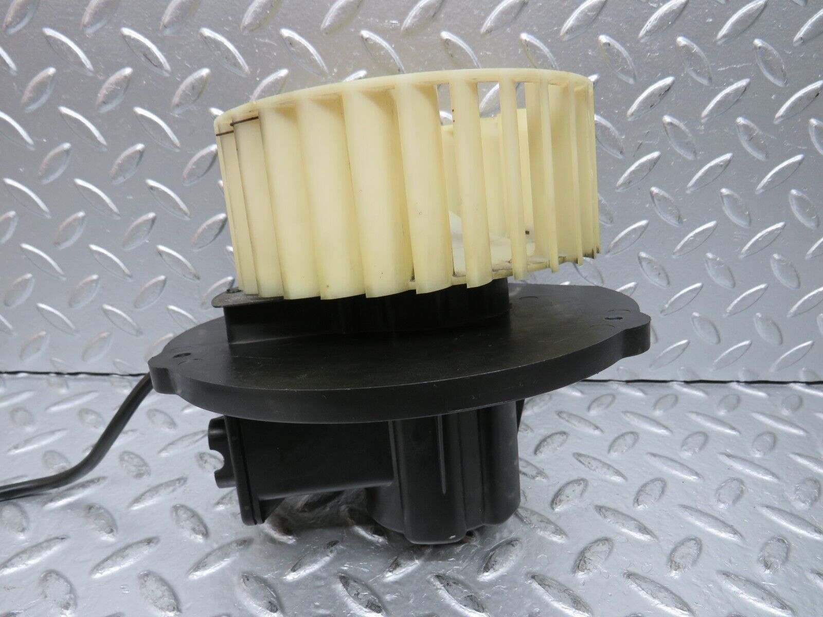 29801 Mercedes-Benz W123 230E Heater Blower Motor