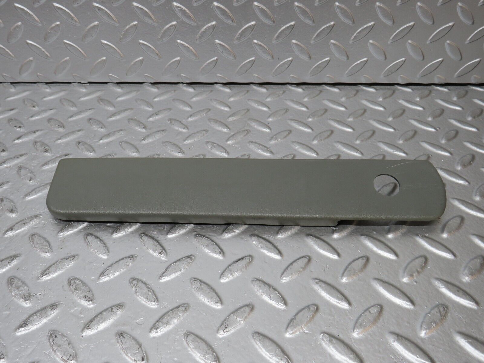 31264 Mercedes-Benz S124 220TE Rear Right Backrest Lever Cover 1249240437