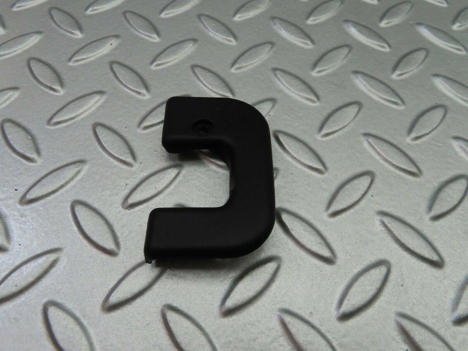 6437 Mercedes-Benz S124 E220 Wagon Right Interior Door Latch Trim