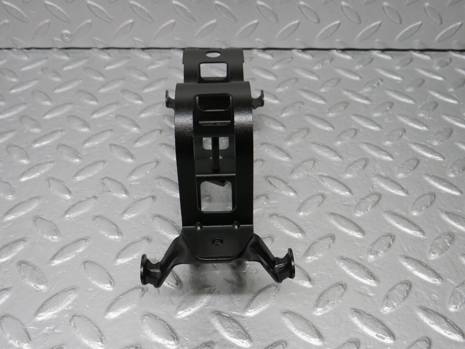 38006 Mercedes-Benz A124 320E Cabriolet Fuel Pump Fuel Filter Bracket