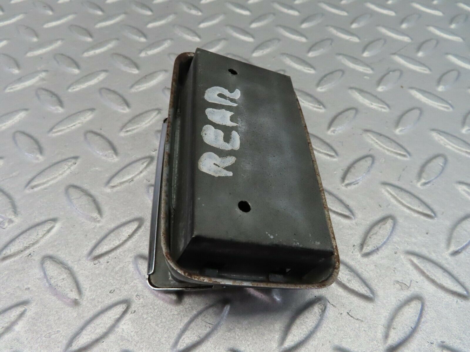 7915 Mercedes-Benz W115 220D Rear Door Ashtray