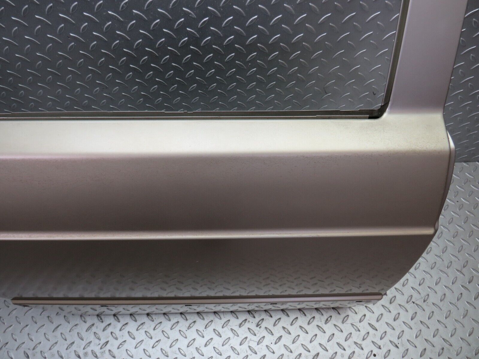 33842 Mercedes-Benz W201 190E 2.0L Rear Right Door