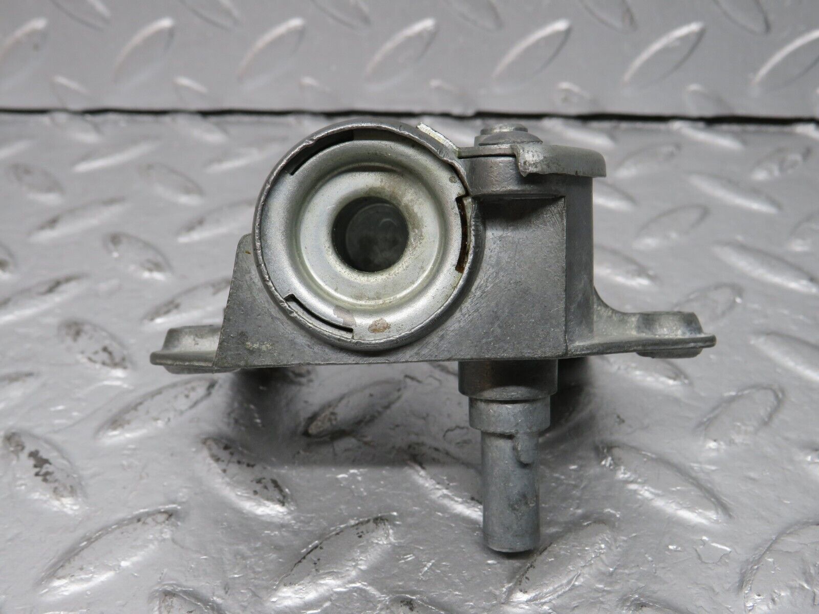 40258 Mercedes-Benz W110 230 Vent Window Regulator Left Side