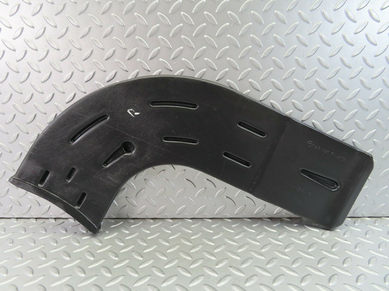 7646 Mercedes-Benz S123 230TE Wagon Heating Air Duct Right Side 1238311046