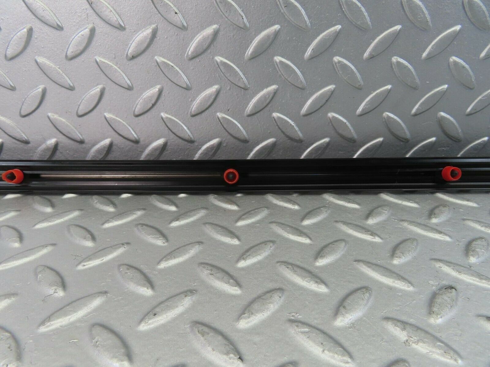 10278 Mercedes-Benz W123 Rear Left Door Centre Moulding Trim