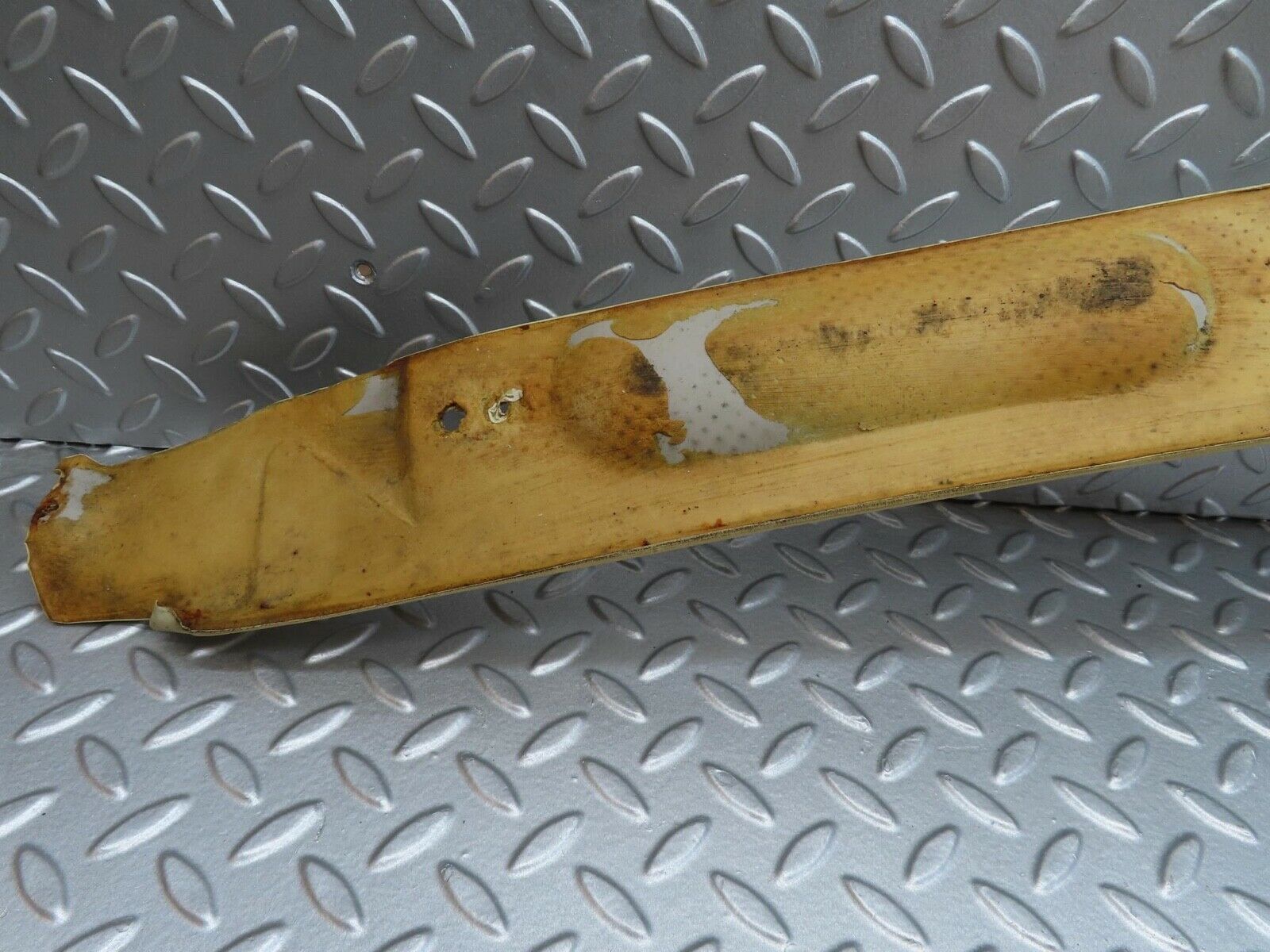 13944 Mercedes-Benz C107 280SLC C Pillar Cover Left Side Cream