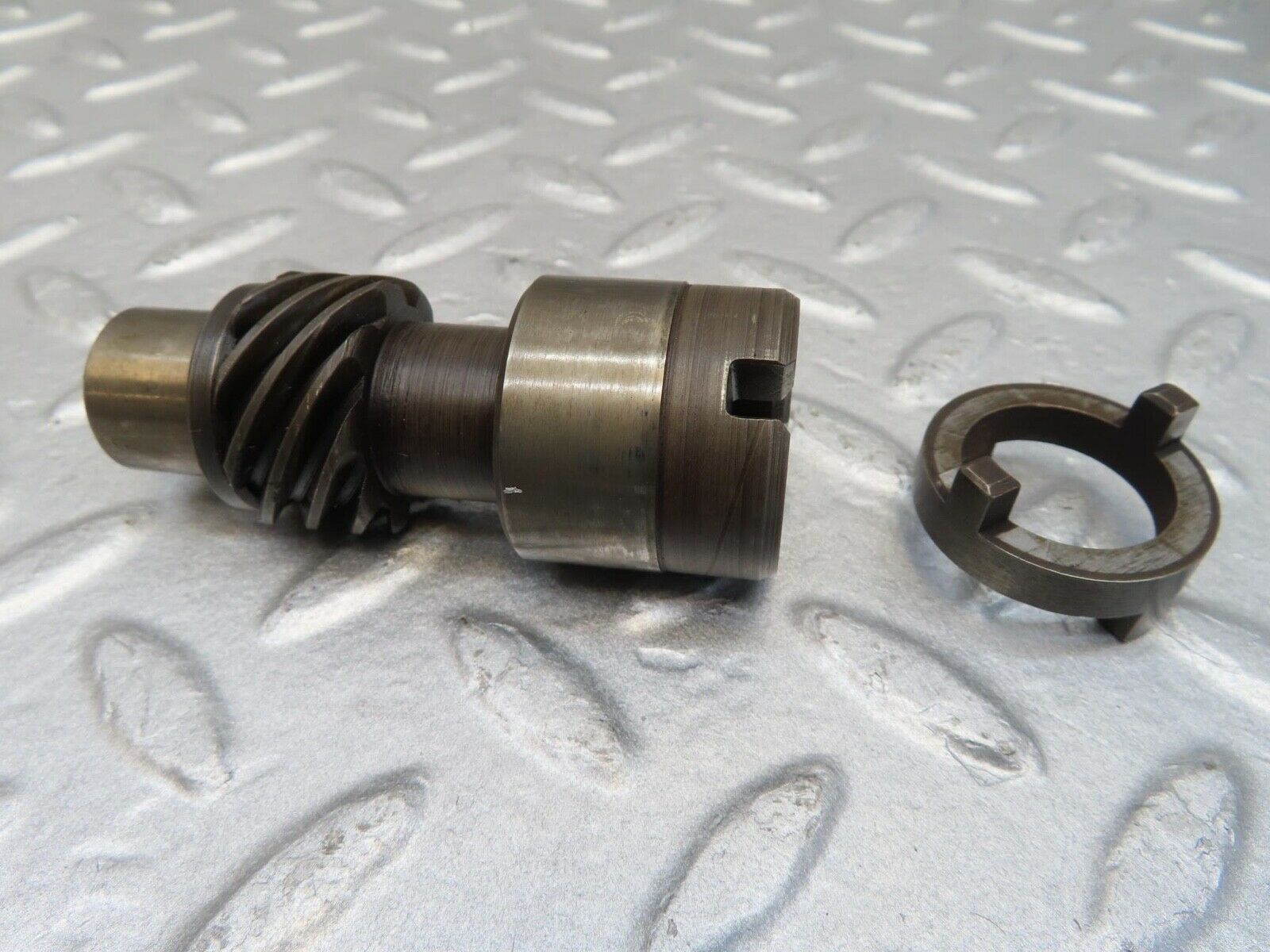 16030 Mercedes-Benz W123 280E Ignition Distributor Housing 1101580515