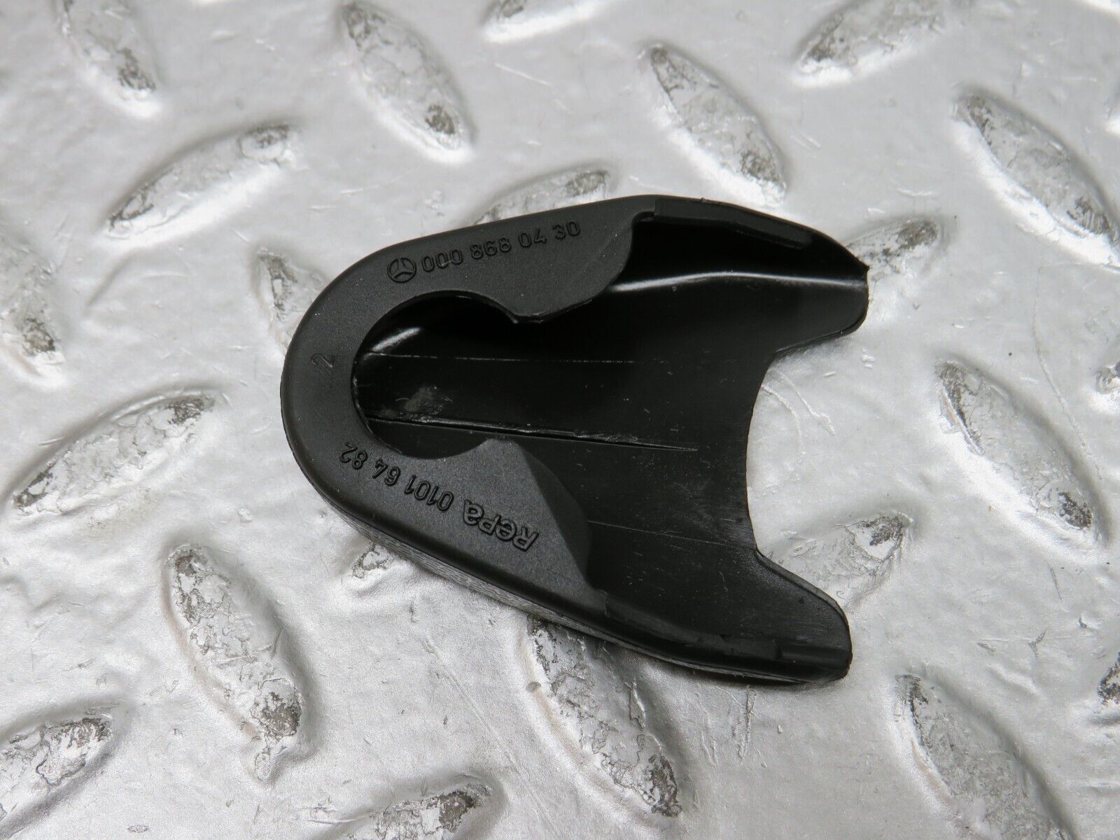 27325 Mercedes-Benz W123 280E Seat Belt Plastic Cap Pair 0008680430