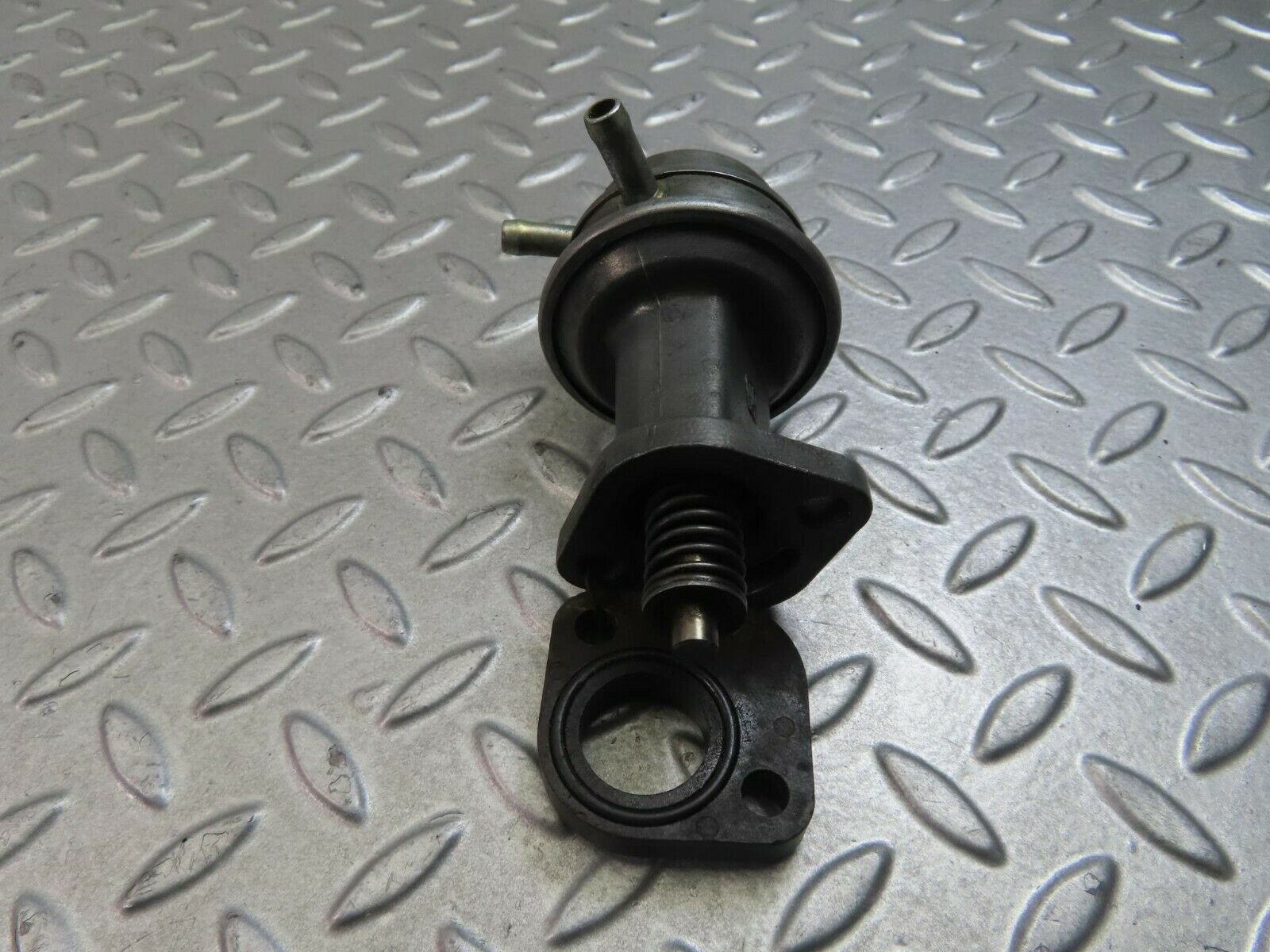 8812 Mercedes-Benz W108 Fuel Pump 0020911101