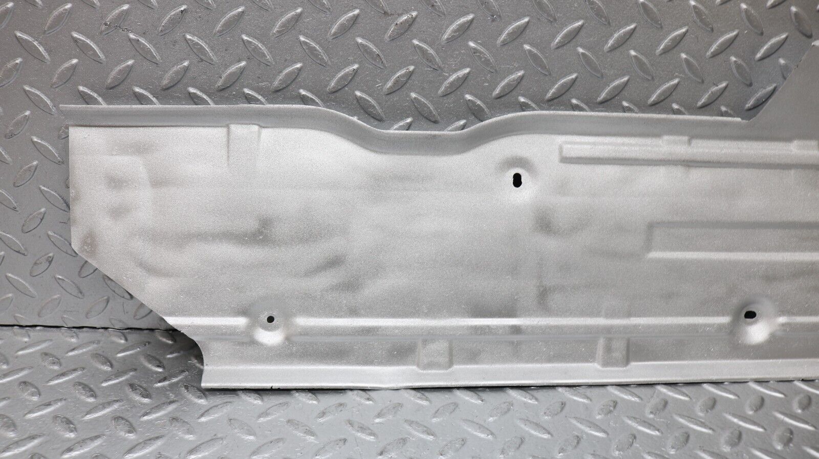 37234 Mercedes-Benz C126 420SEC Coupe Exhaust Heat Shield