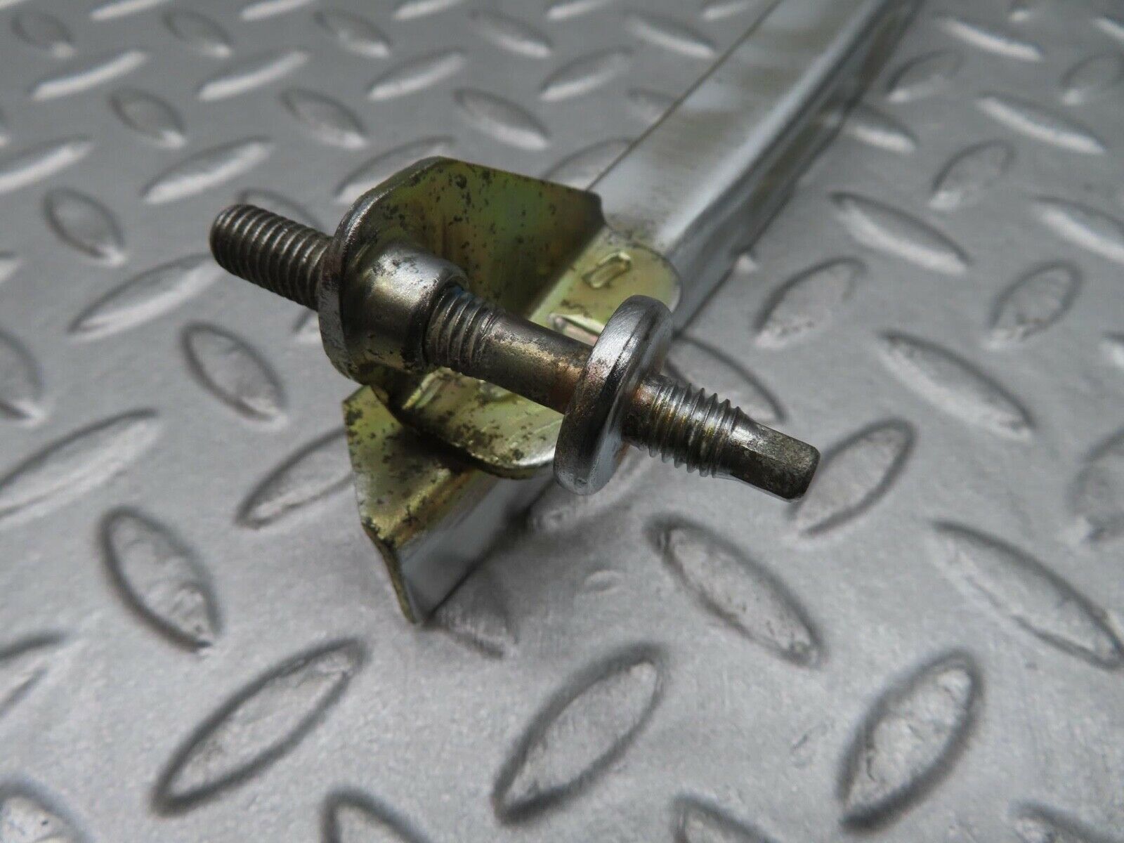 11987 Mercedes-Benz R129 300SL Coupe Rear Right Window Channel