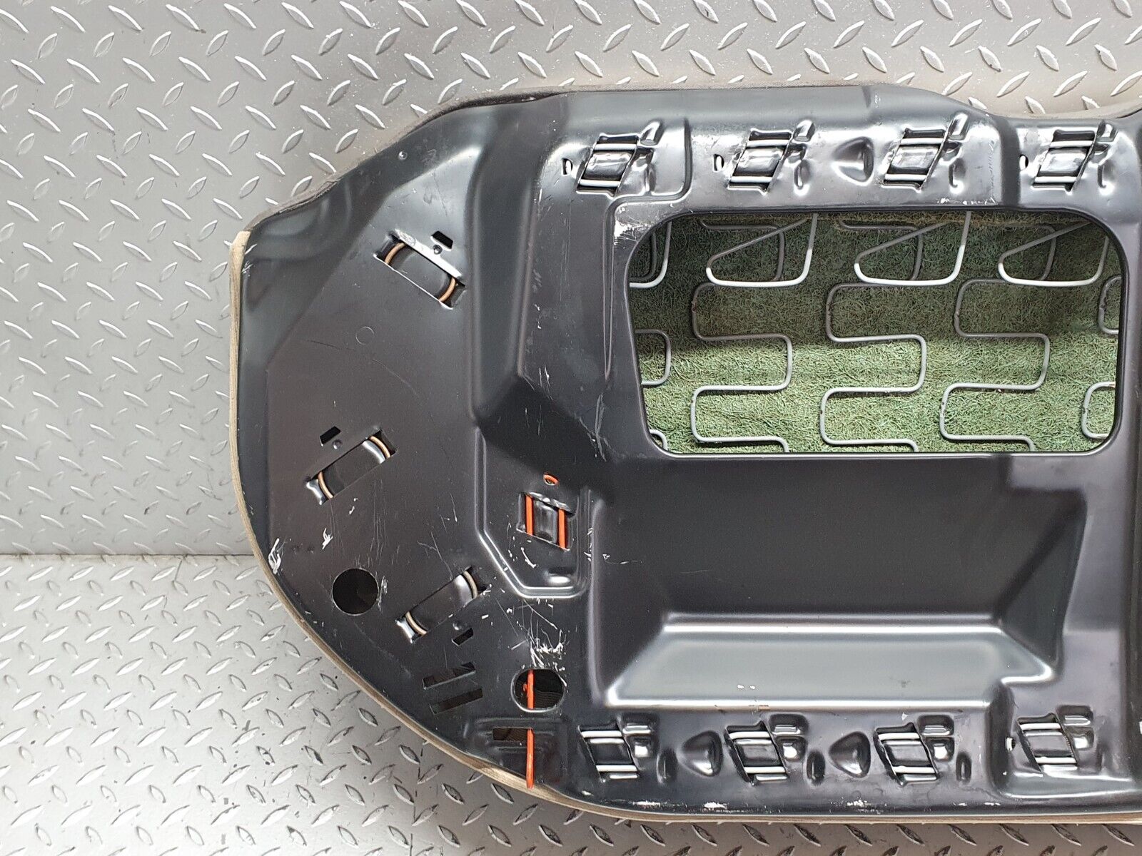 41135 Mercedes-Benz W126 300SE Rear Seat Beige 1269200650