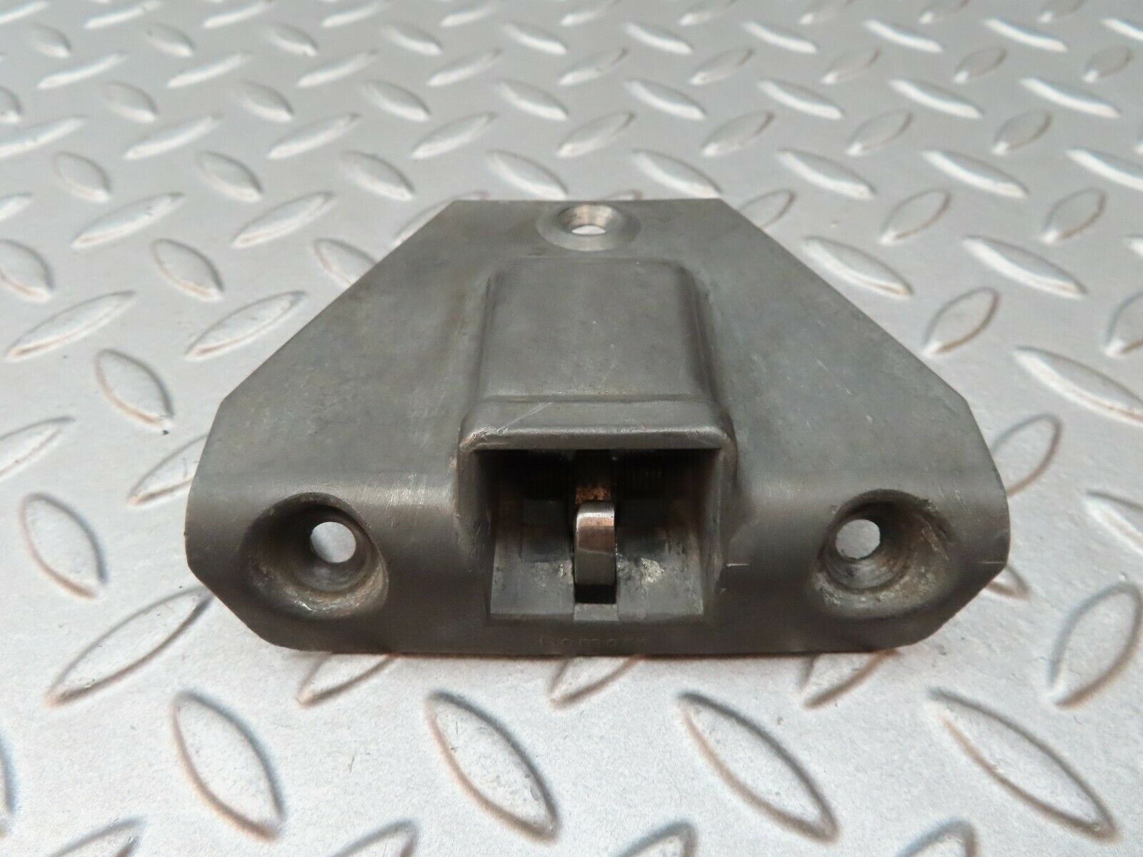 4760 Mercedes-Benz W114 280CE Coupe Boot Latch Lock