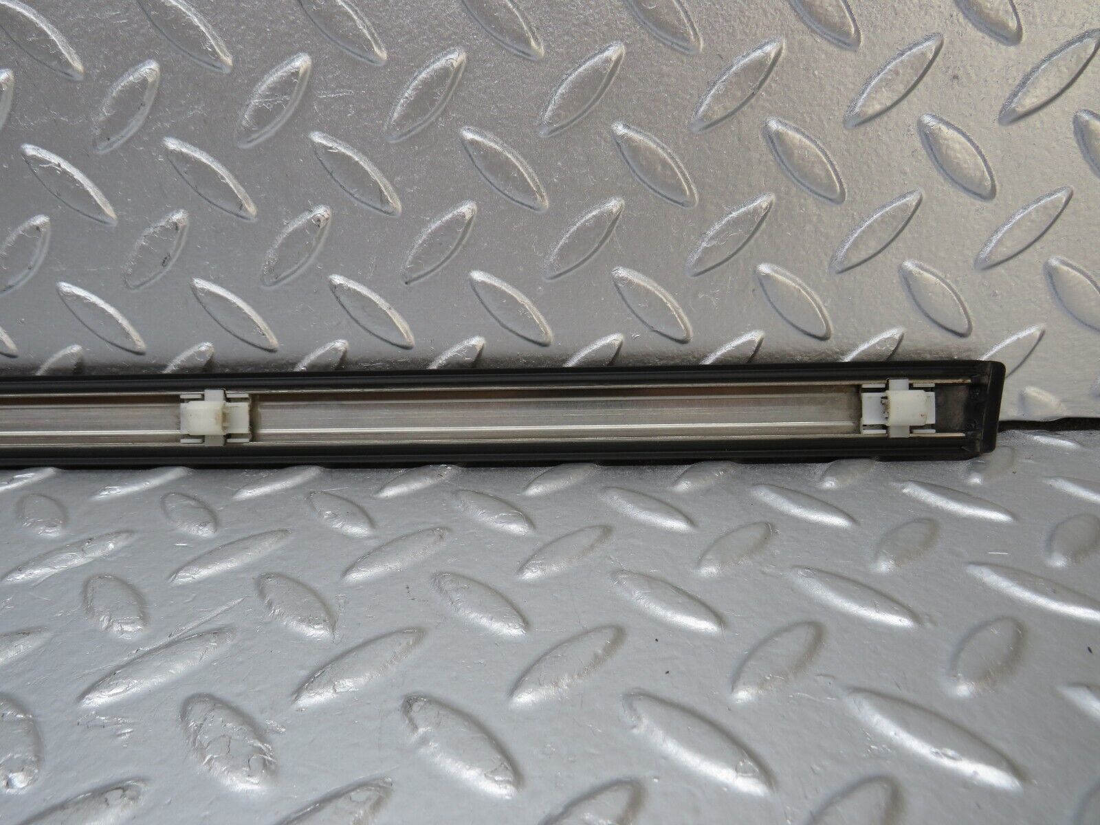 33845 Mercedes-Benz W201 190E 2.0L Front Left Door Centre Moulding Trim