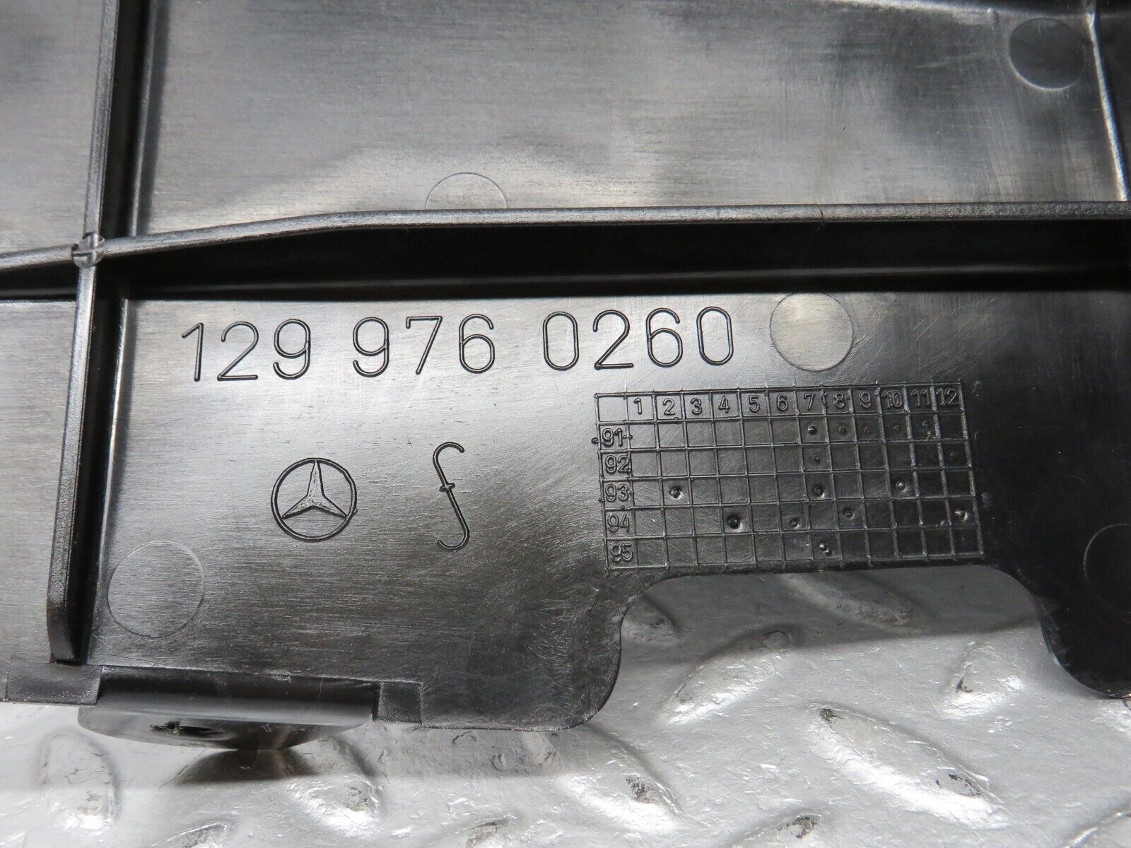 39426 Mercedes-Benz R129 320SL Coupe Footrest Protective Cover 1299760260