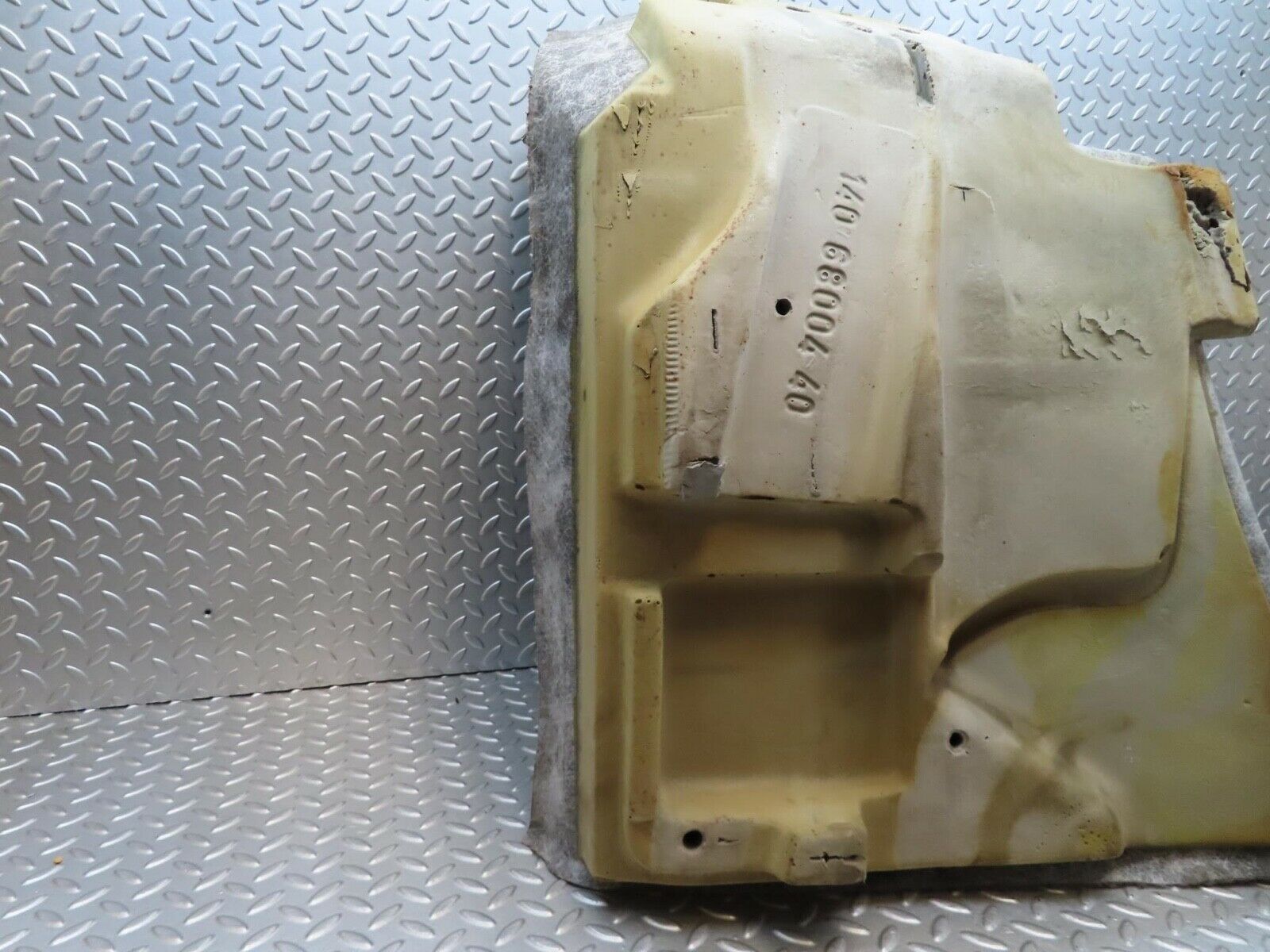 15131 Mercedes-Benz W140 S320 Front Right Foot Well Carpet 1406800440