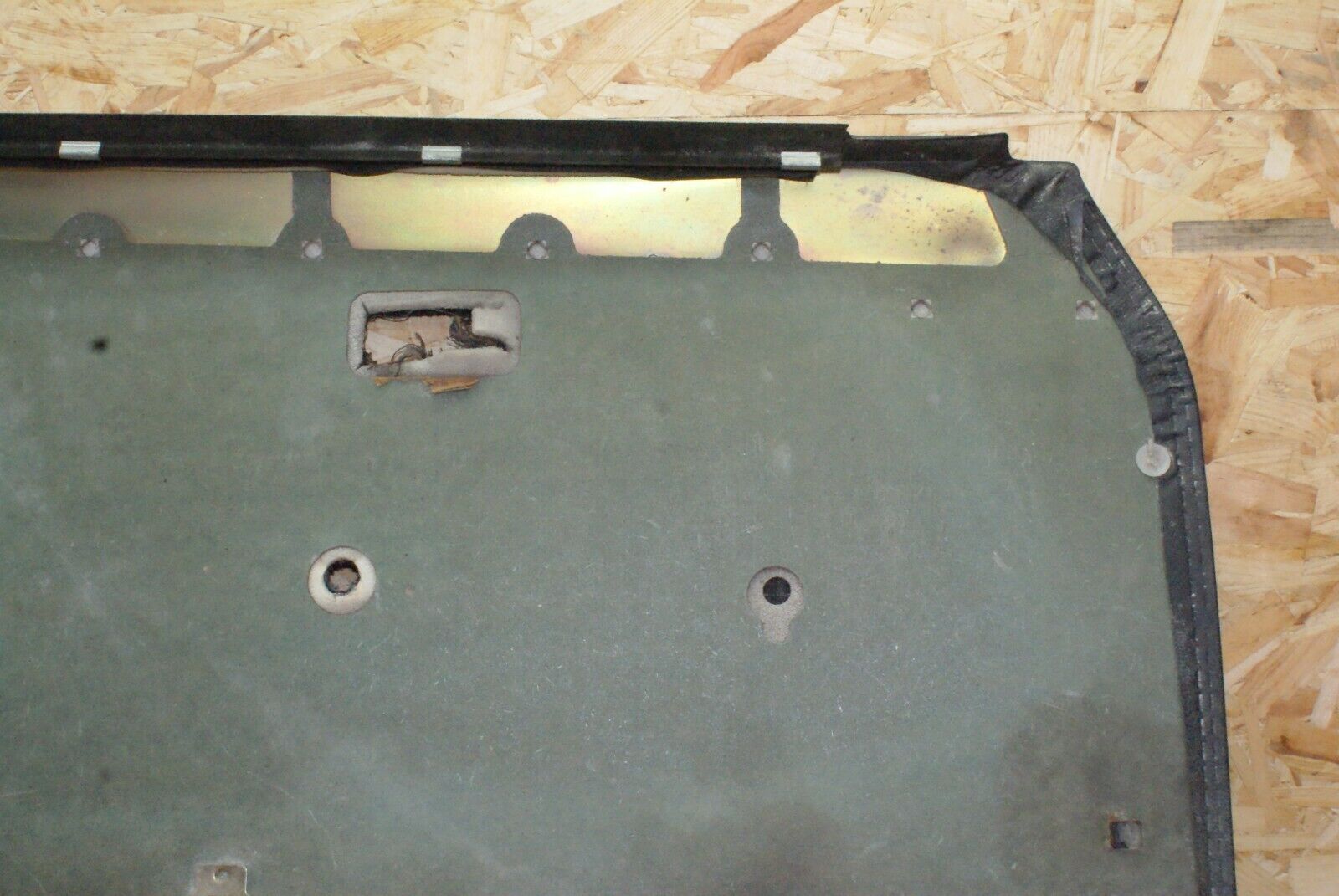 2330 Mercedes-Benz W123 280E Front Right Door Card